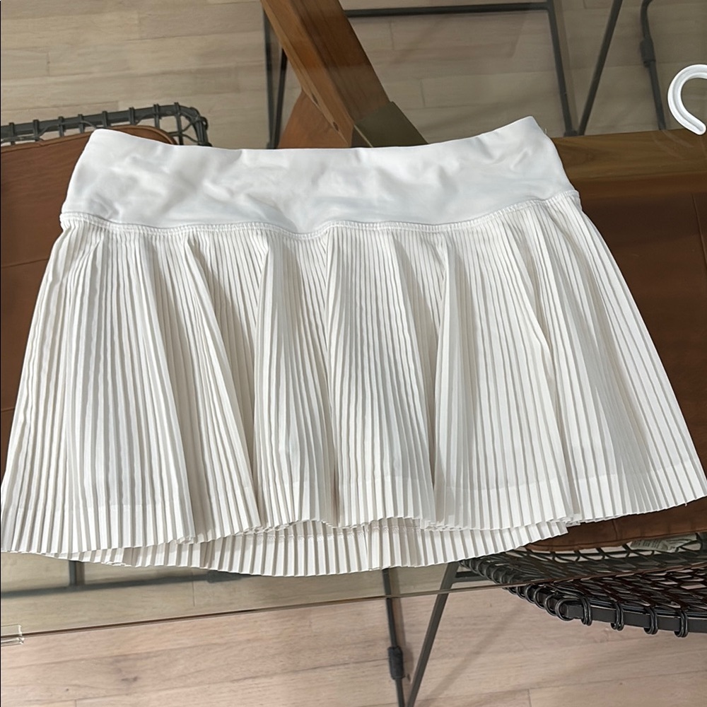 Lululemon ruffled skirt